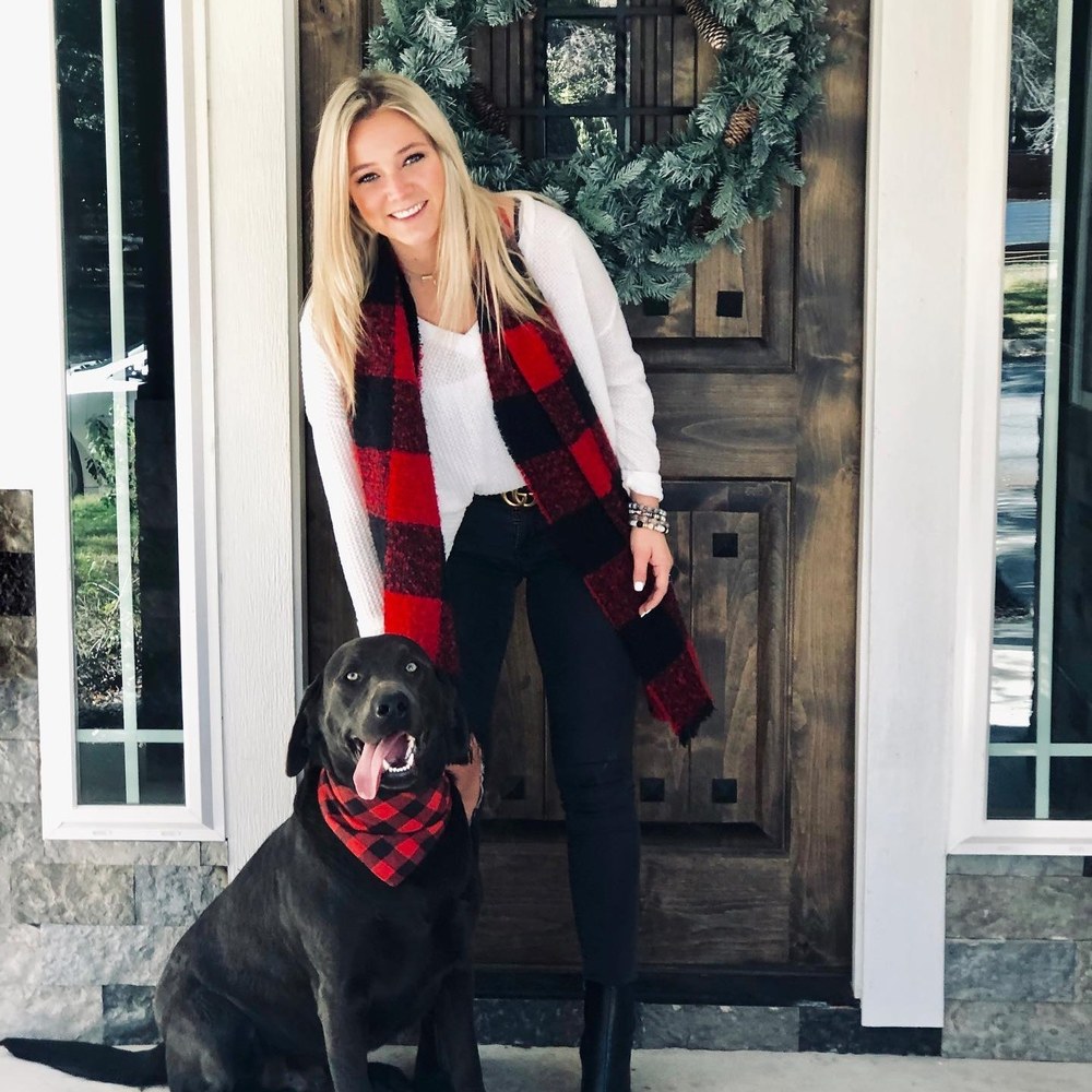 Meet your Posher, Brittney